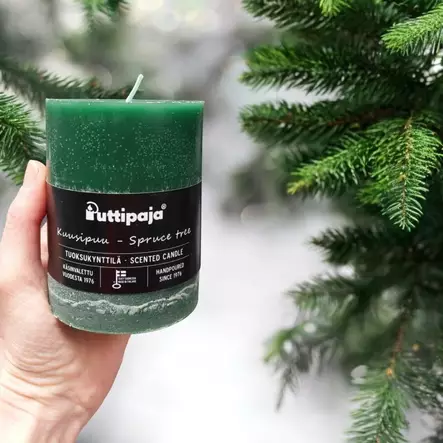 Läpivärjätty tuoksukynttilä 10cm, Kuusipuu - Tuoksukynttilät - 2000467 - 1